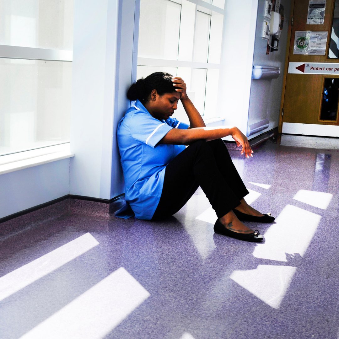 CavellCharity's tweet photo. Cavell Nurses' Trust is here to provide free and confidential support which includes: 
💜 Emotional support 
💜 Signposting advice 
💜 Financial grants. 

If you're a nurse, midwife or HCA struggling financially, please get in touch: https://t.co/2oQ29Lr3Zj 

#CavellSupport https://t.co/sfo2uVl9fm