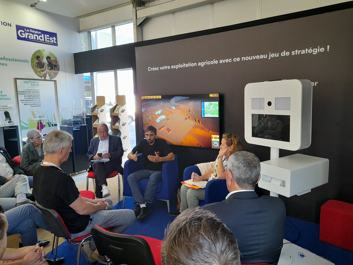 #JAGE participe ce matin au petit-déjeuner installation et foncier organisée à la <a href="/foiredechalons/">Foire de Châlons</a>, l'occasion de travailler sur le futur projet de fond de portage régional autours d'un croissant 👨‍🌾🥐👨‍🌾