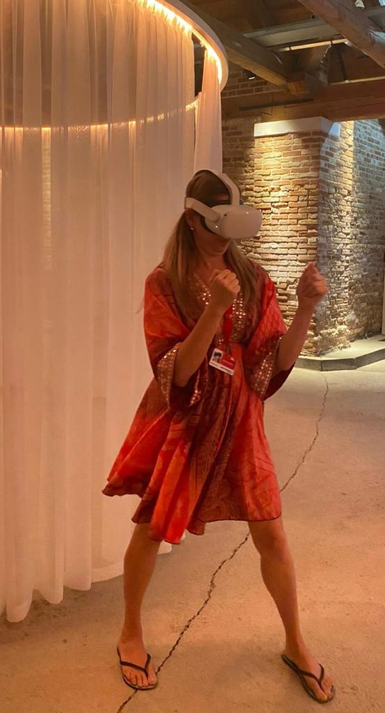 One of the most fierce and beautiful  last borns, our EP  <a href="/JoannaPopper/">Joanna Popper</a> visited our booth at the Venice Festival, and she had wonderful defensive skills!💫
#FightBackVR #wearecoven #VR #VRforGood #virtualreality #WomeninVR