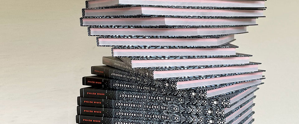 TanhaComics's tweet photo. My first #graphicNovel published in late 2021.
Limited Edition of 200.
Now less than 40 Left in stock.
I ll keep the last 10 copies for my archive.
So to be more precise, Only 30 left.
🥷🥷More info and Purchase link in my profile header. #comicbooks #ComicArt #undergroundcomic https://t.co/eeyimFfYTS