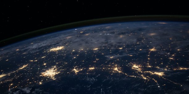 nicerendezvous's tweet photo. ⚫️ "Pionnière du made in space, SpacePharma s’amarre à la Côte d’Azur pour toucher le marché européen" @LaTribunePACA 🇫🇷🇪🇺↪️ https://t.co/hwjkI6jMy8
#SophiaAntipolis #Sophia #SpacePharma #MadeInSpace - #Nice06 #Tech06 #CotedAzurFrance https://t.co/76QLnI4pma