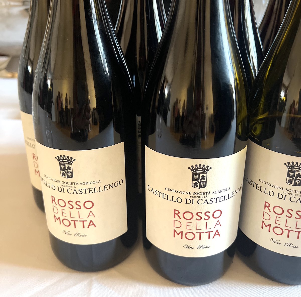 pickyfork's tweet photo. RT @pickyfork: RT @WomenTalking: Women Talking enjoy an educational press conference and food tasting evening -  TERRA MADRE SALONE DEL GUSTO.

#slowfooditalia #itatradeagency #producers #food #drink #sustainability @ITAtradeagency @iiclondra #terramadre… https://t.co/qE3iNHSlCJ