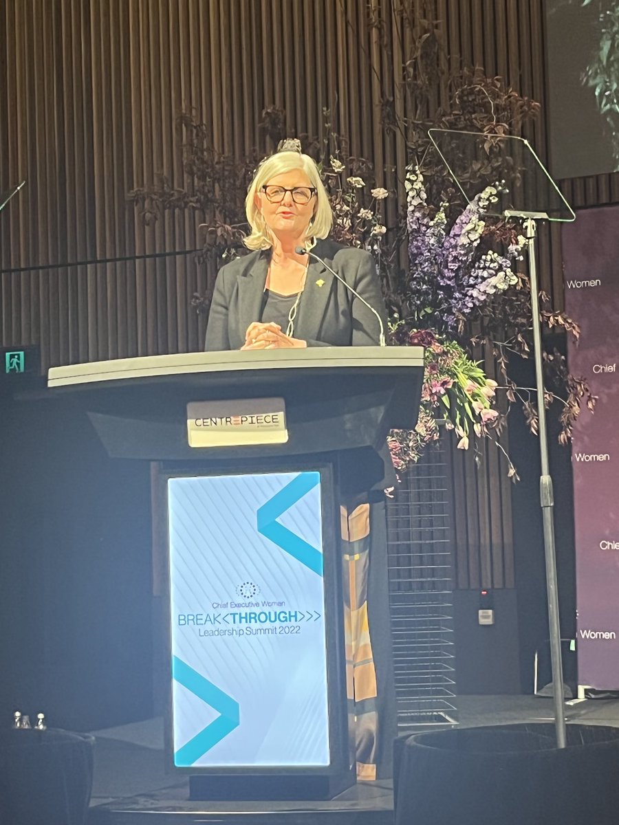 Simone Tilley tweet media