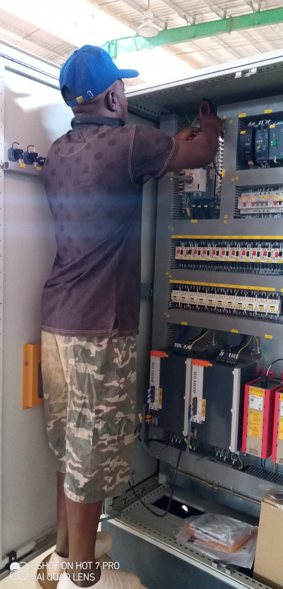 #Certifiedelectrician 
#industrialwiring
#Osogbo