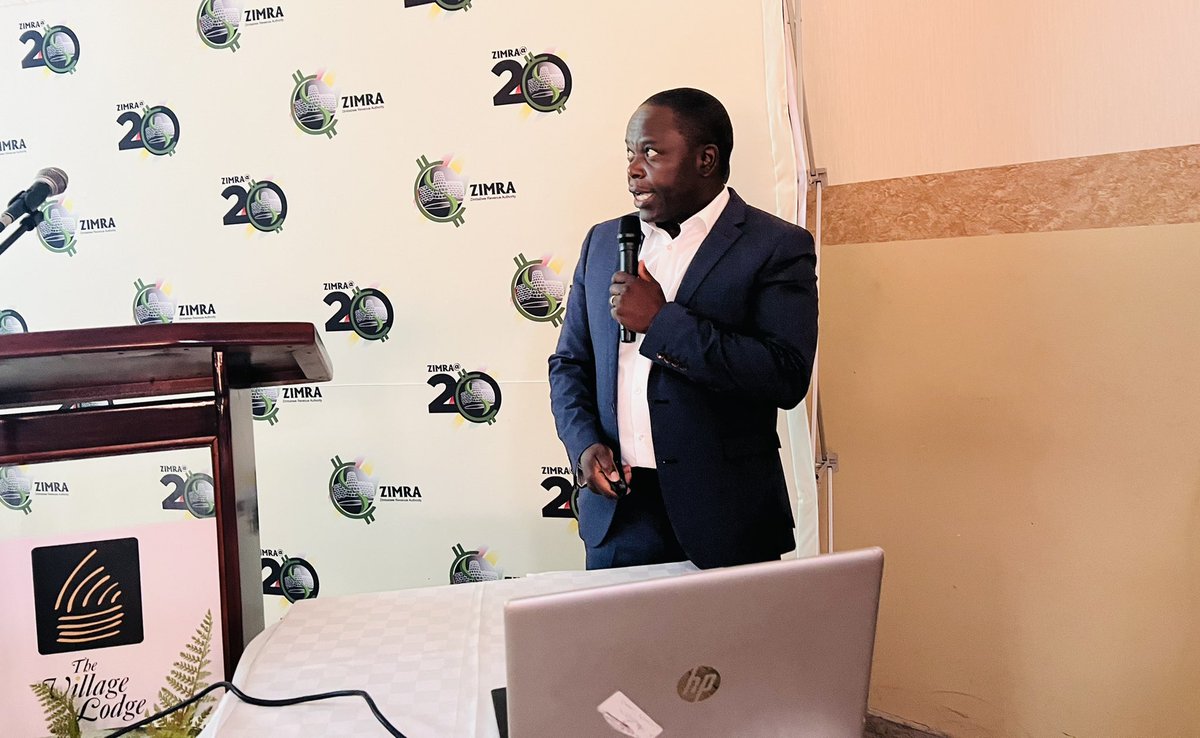 984midlandsfm's tweet photo. #IAmForZero
Mr Moyo says @Zimra_11 has introduced drones to monitor boarder lines and reduce smuggling of goods through undesignated points of entry. The drones can also capture unauthorized people collecting bribes from illegal boarder jumpers. https://t.co/cqkedijX4G