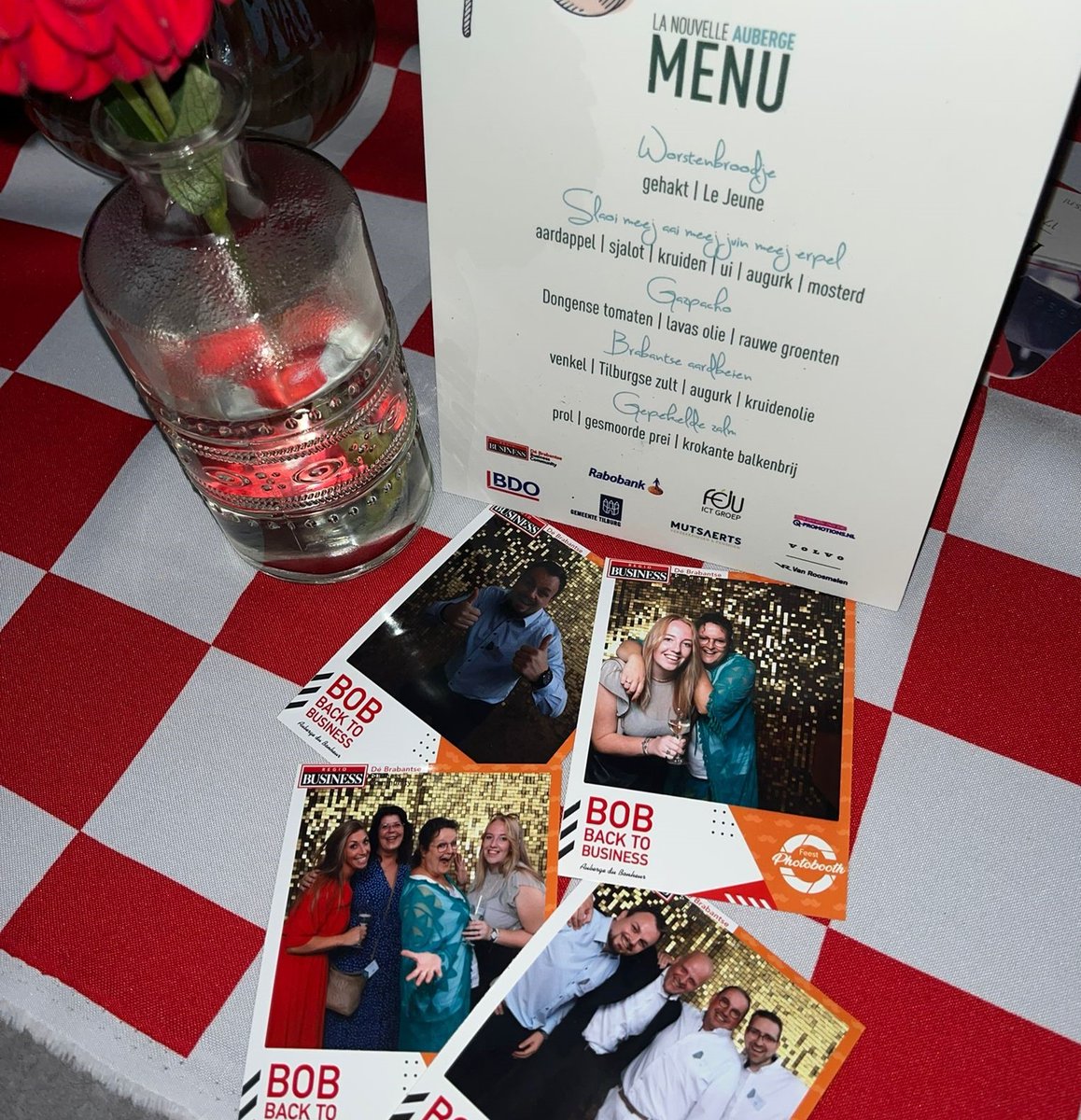 Een heerlijke avond gisteren, de Back to business borrel van <a href="/RegioBusiness/">Regio Business</a>. Bijgepraat en veel gelachen. Ook veel nieuwe mensen leren kennen en inspirerende gesprekken gevoerd. De vakantieperiode is afgesloten; wij hebben er zin in!
Bedankt <a href="/bonheurgroep/">Bonheur Horeca Groep</a> voor de top organisatie!