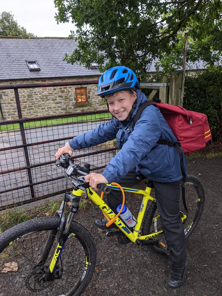 KnitsleyFarm's tweet photo. @LanchesterEP all ready for the off!!! Big lad now!!!! https://t.co/uXIKbYabwk