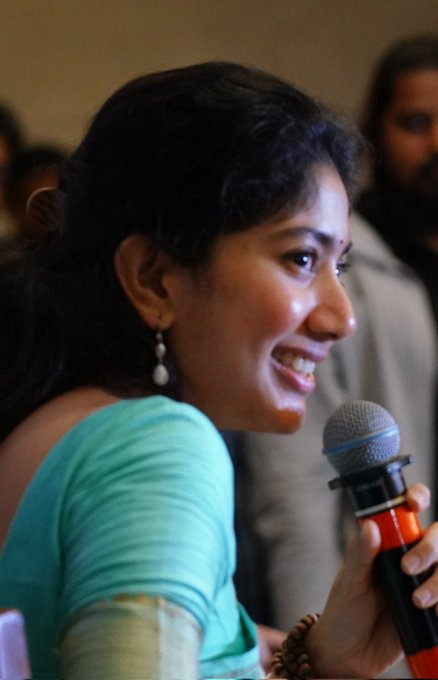 BrindaHere's tweet photo. #GargiFromJuly15 #Gargi #AishwaryaLekshmi @2D_ENTPVTLTD @Sai_Pallavi92 @SakthiFilmFctry @kaaliactor @prgautham83 #06thSepR #SaiPallavi #GargiTrailer https://t.co/dKH0uyzffT