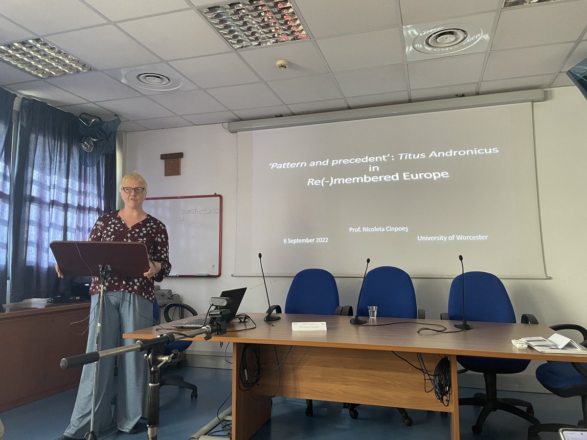 Shakespeare’s Rome International Summer School resumes with Prof. Nicoleta Cinpoes reflection on Titus Andronicus  <a href="/UnivRoma3/">Università Roma Tre</a> #sriss22