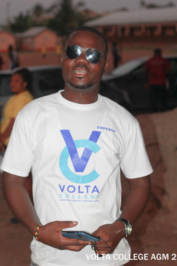 DISTRACTION IS AN ENEMY TO DISTINCTION. FOCUS LIKE LION AND YOU WILL NEVER MISS LIKE THE EAGLE.