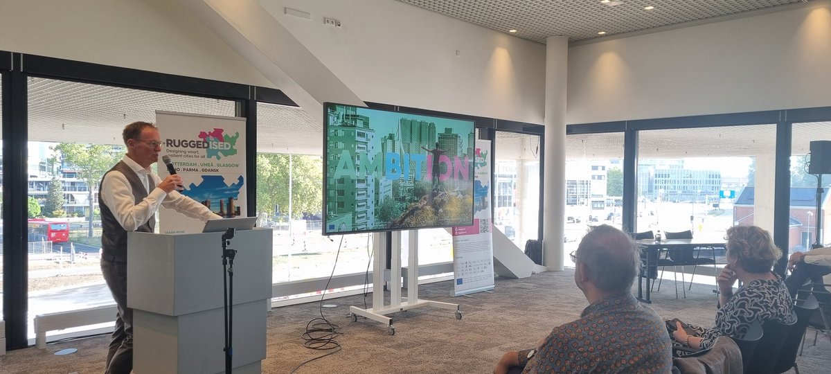 Ruggedised's tweet photo. "A springboard for cities"
Our Project Coordinator Albert Engels details the work done in #RUGGEDISED with words such as #Ambition, #BumpyRoad, #Trust and Spin-offs!
He also advises all other cities to "go international".
#EUSmartCities https://t.co/IiwkWemBFL