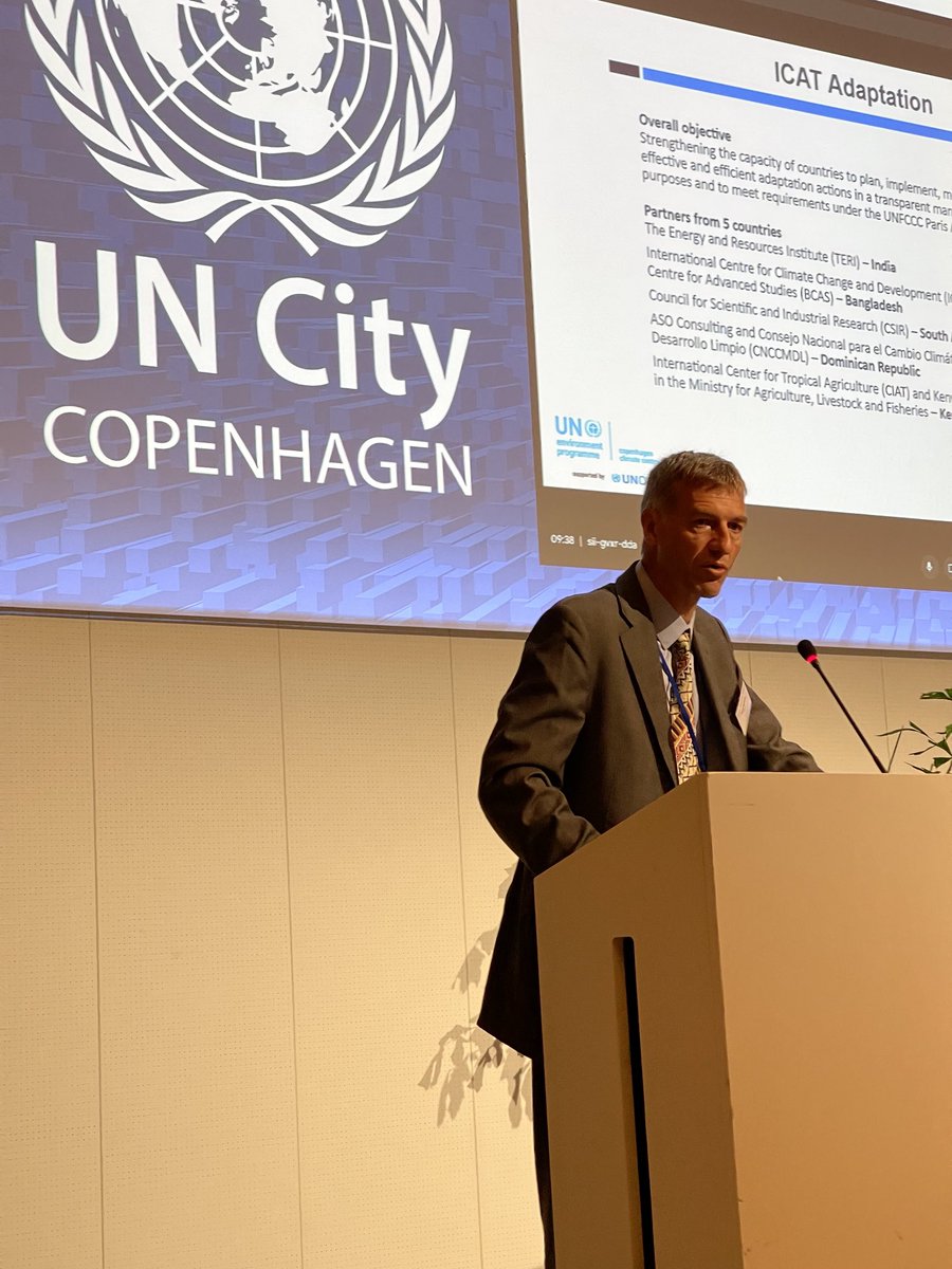 ClimateSusanne's tweet photo. Henry Neufeldt of @UNEPCCC introducing the #adaptation methodologies & #guidance materials being finalized under @ICATclimate together with 5 partner countries #lossdamage https://t.co/6nXQQq5Snh