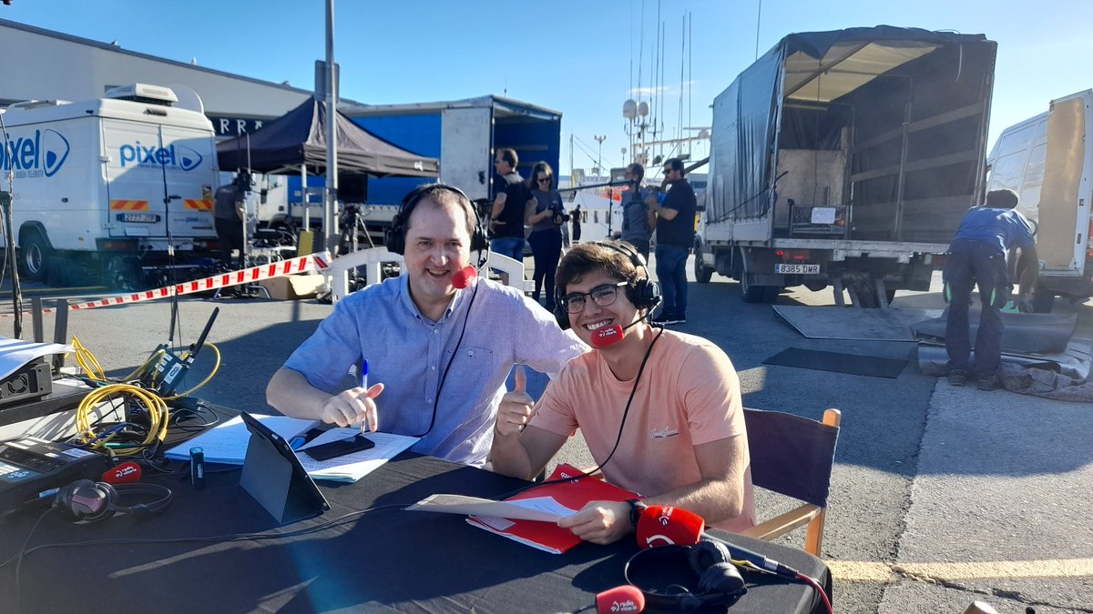 unai_ugarte's tweet photo. Prest, Elkano egunerko

Zuzenean Getariatik 🎤 #EntreCalles @radioeuskadi eta @radio_vitoria 

📻 @adriannicolau6 🛰 @jonmikelk https://t.co/L1voBiCDBc
