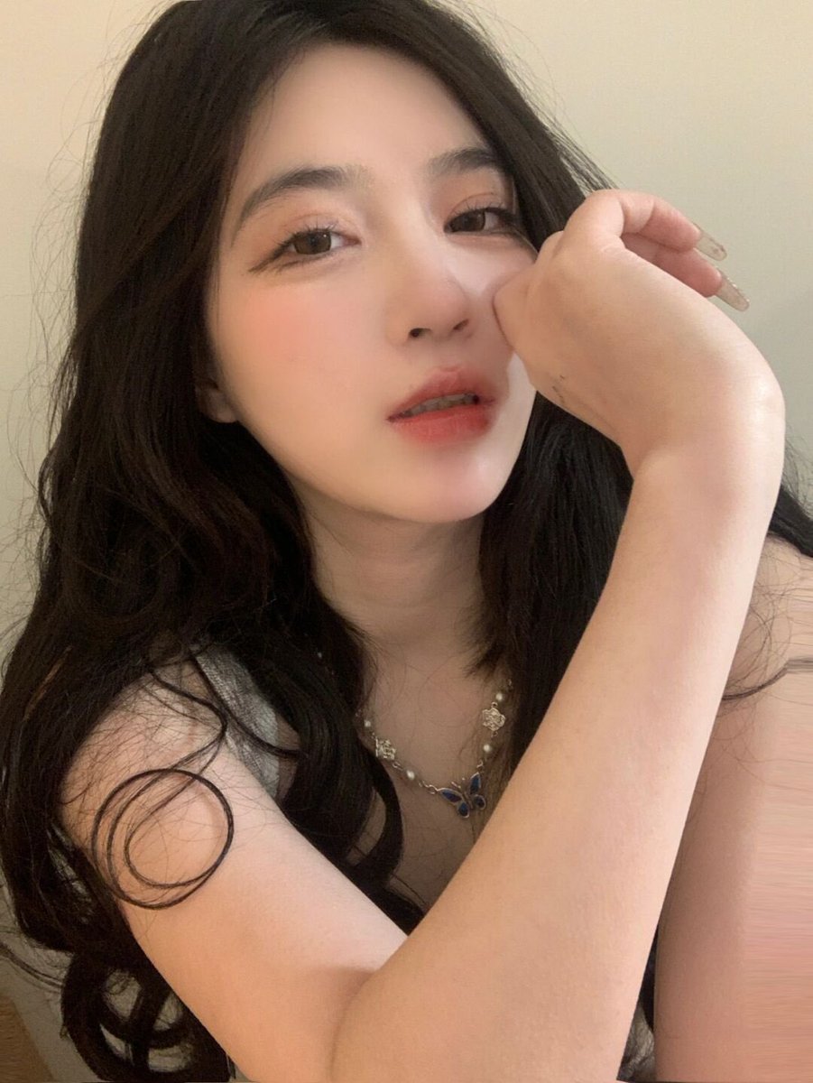 点赞抽一个人跟我处对象，没抽到的不要紧，硬要跟我处也可以 https://t.co/pxUrXvT2rG