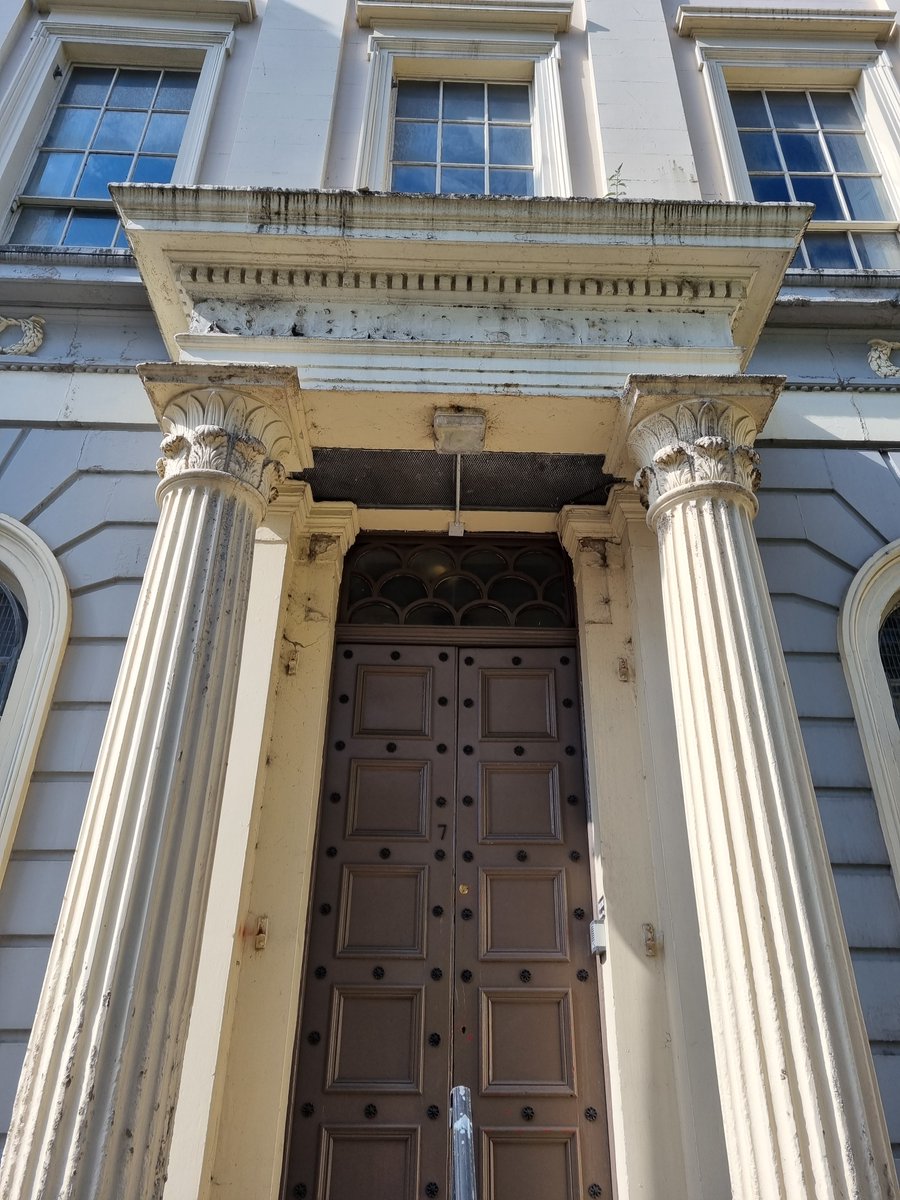 ✨Doorways Tell Stories✨
🚪DOOR ONE: The Old Museum Building, 7 College Square North (1831)🚪The first museum in Ireland to be erected by voluntary subscription, built by the Belfast Natural History and Philosophical Society.

#OpenHeritageBelfast #EHOD22