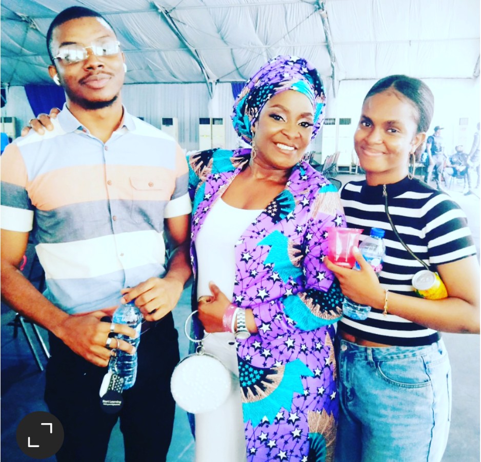 QueenEsterNixon's tweet photo. Come and join me sing halleluyah!!
Jehovah Jireh has done me well!!

Your help has come!!

#help #hope #Jehovah #christain #bible #dance #joy #praise #worhip #grateful #thankyou https://t.co/JwNwTLuIKu