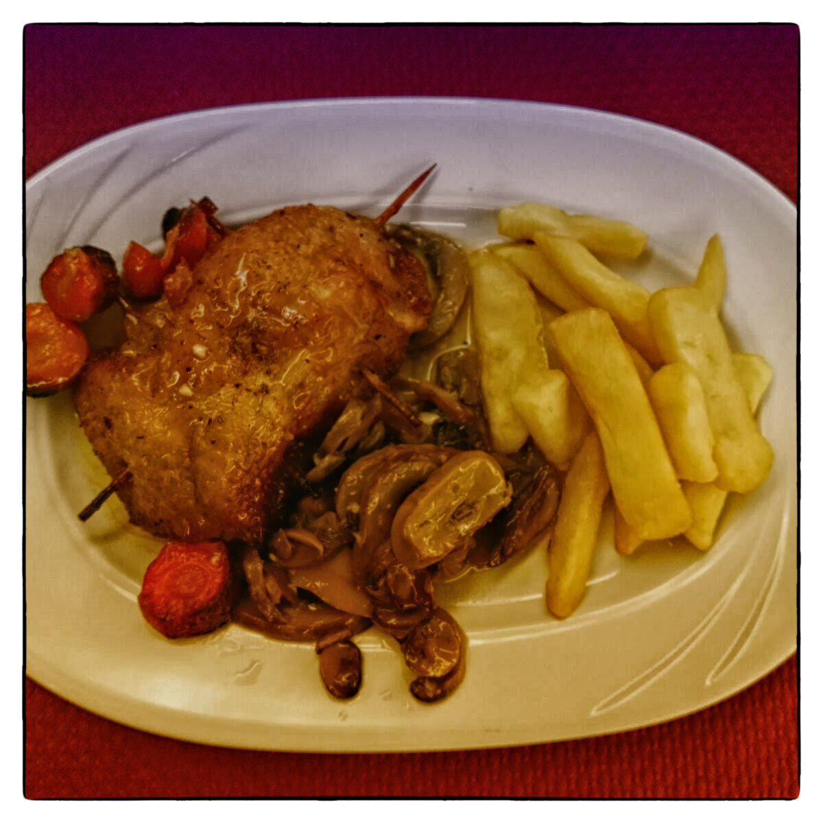 BarSurAvila's tweet photo. No hace falta que te preocupes de preparar la comida. Llámanos ☎️920255466 y te la llevamos nosotros😉 #HoyMenúDelSur https://t.co/yDYLMjWG4a