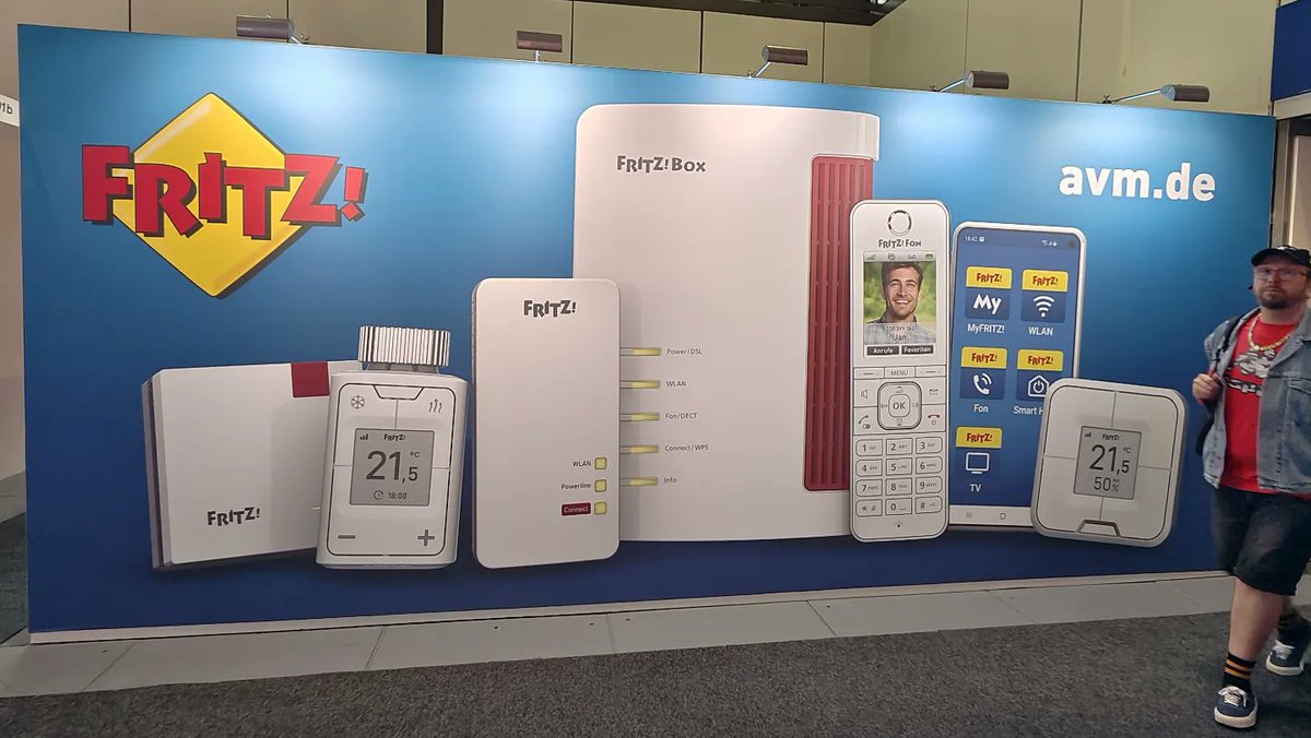 TecnoLocura's tweet photo. Visita a Berlín gracias a @AVM_ES para ver su poderío en Alemania. Primera vez que tenemos la oportunidad de visitar #IFA, y evento grande desde la pandemia. Unos días conociendo a gente increíble y novedades tecnológicas
#IFA2022 #IFA22 #Messe #MesseBerlin #Berlín @AVM_DE https://t.co/1xE88rCh4R