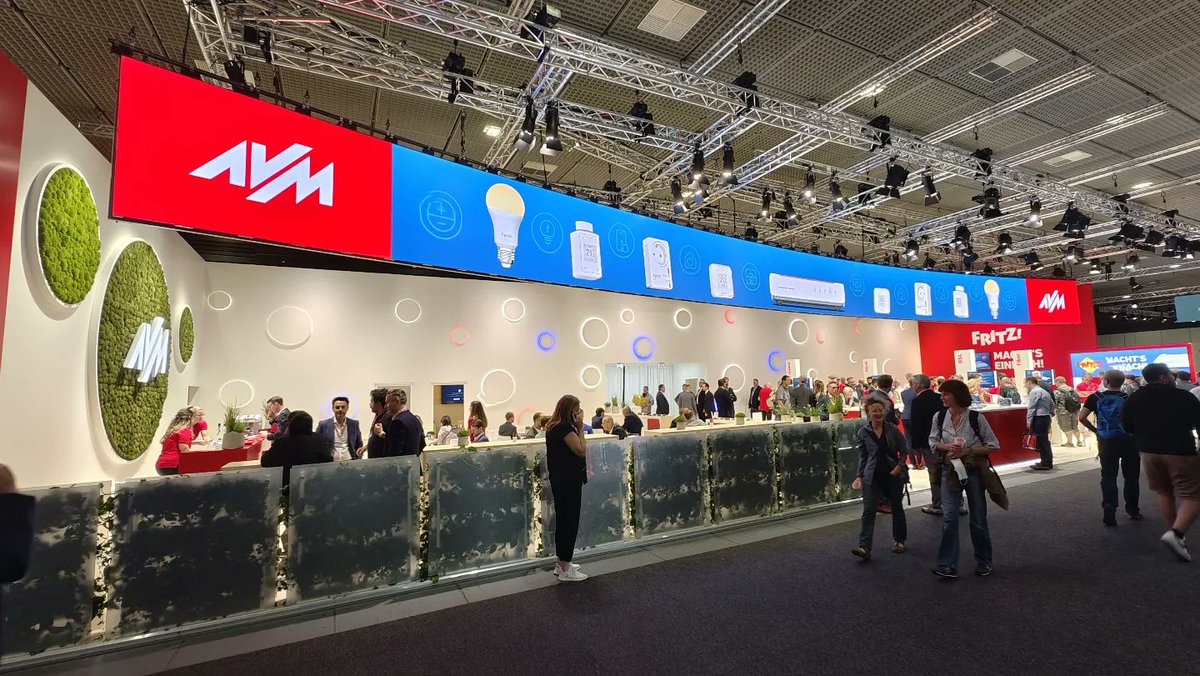 TecnoLocura's tweet photo. Visita a Berlín gracias a @AVM_ES para ver su poderío en Alemania. Primera vez que tenemos la oportunidad de visitar #IFA, y evento grande desde la pandemia. Unos días conociendo a gente increíble y novedades tecnológicas
#IFA2022 #IFA22 #Messe #MesseBerlin #Berlín @AVM_DE https://t.co/1xE88rCh4R