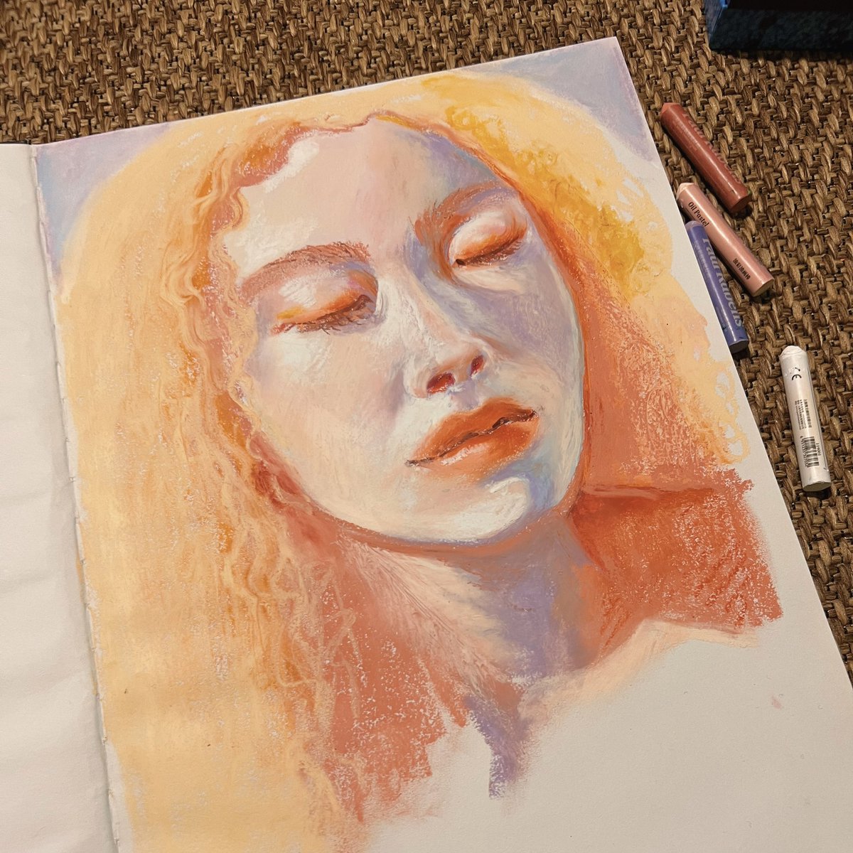 iammosessa's tweet photo. experimenting with Paul Rubens oil pastels, can recommend creaminess 🧁 #artistsontwitter #wip https://t.co/NlQ6A2hygM