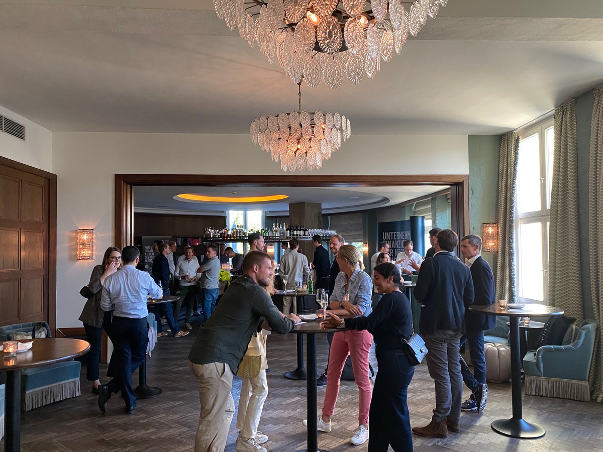 💥𝗙𝗢𝗨𝗡𝗗𝗘𝗥𝗦 &amp; 𝗙𝗨𝗡𝗗𝗜𝗡𝗚 𝗡𝗜𝗚𝗛𝗧, 𝗕𝗘𝗥𝗟𝗜𝗡💥
1/3 Investoren, 1/3 Gründer:innen, 1/3 Beratungsexperten - rund 50 ausgewählte Teilnehmer aus dem #Venture-Umfeld sind unserer exklusiven Einladung in das Soho House Berlin gefolgt. Es war ein großartiger Abend!