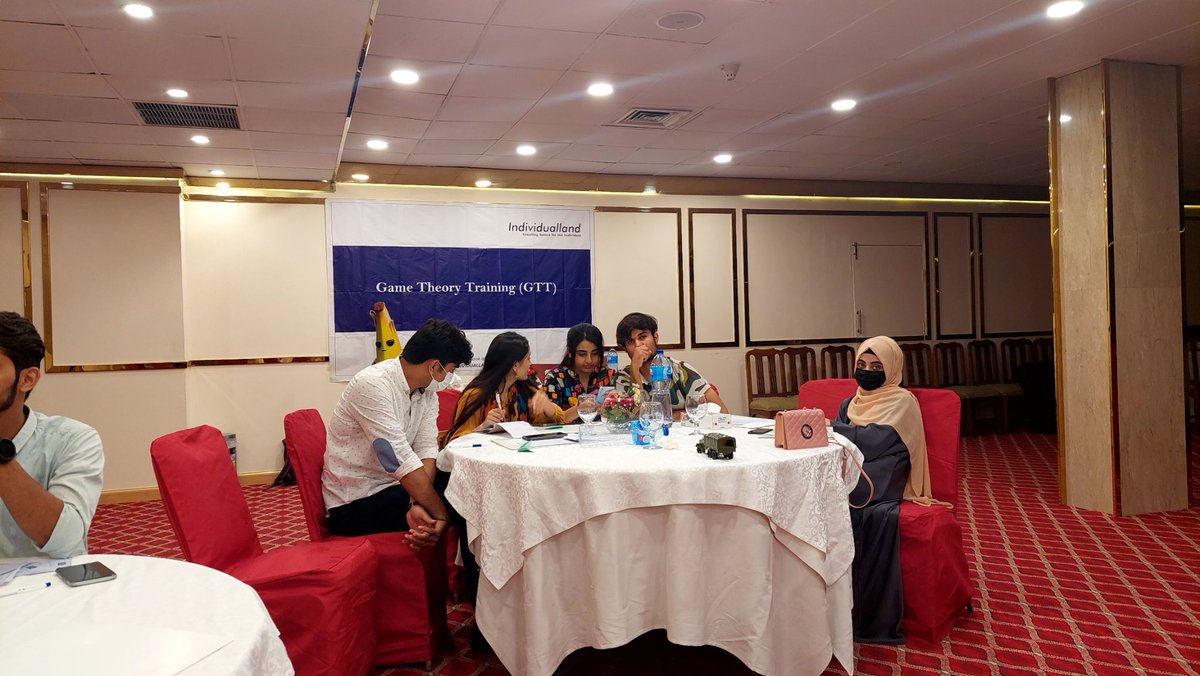 Sherazi_Silmian's tweet photo. Workshop on gamertbeory
#Individualland
#GTTRWP
@mahnoor_alishah https://t.co/daFO4sgiWQ