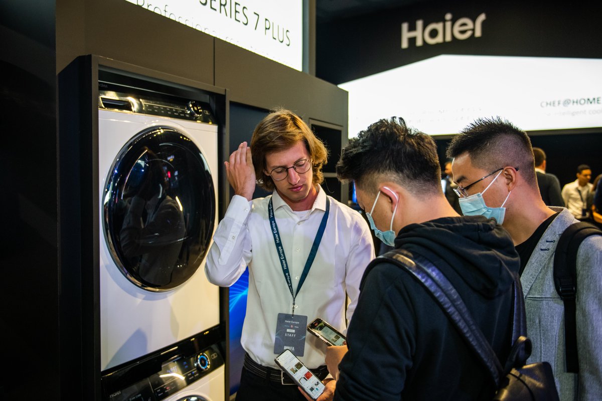HaierEurope's tweet photo. With #ConnectToExtraordinary, #Haier showcases state-of-the-art technological solutions capable of creating increasingly personalized home scenarios.
Here are some of the highlights moments from the Haier booth. #IFA2022. https://t.co/8dqeILkXTY