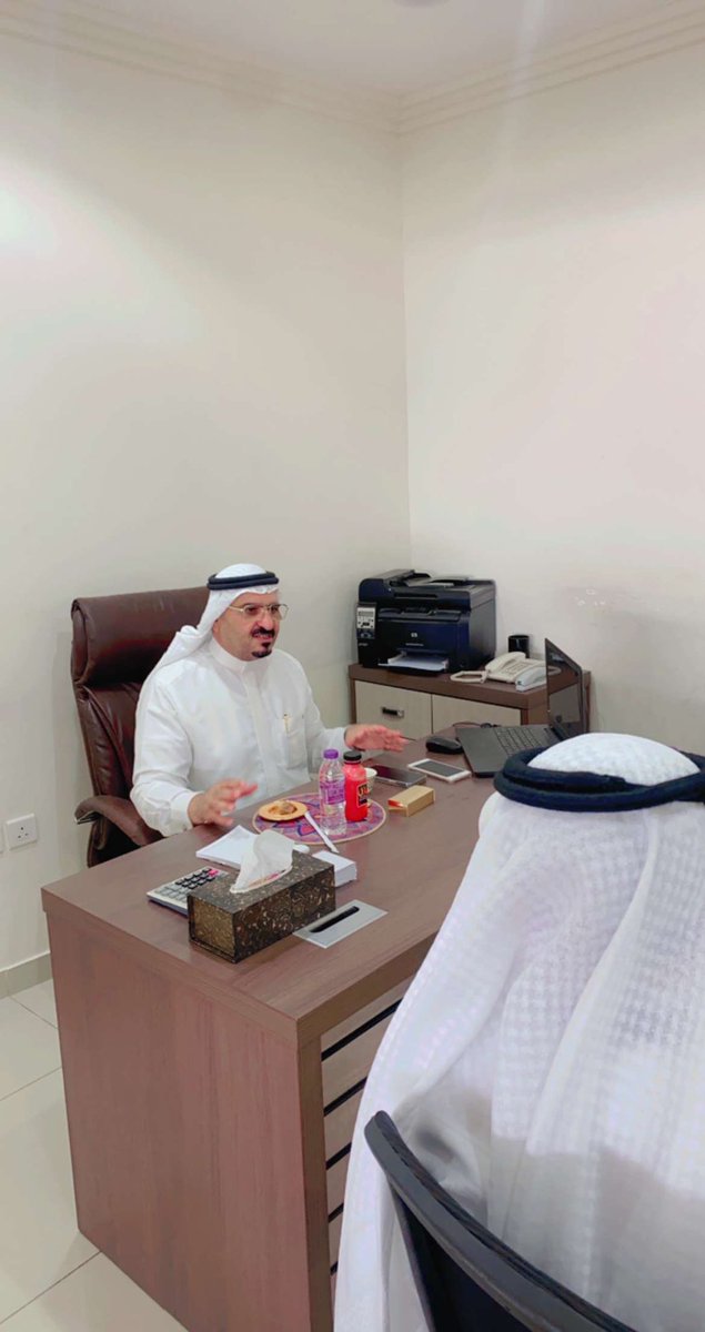 ALGHAZI_CAR's tweet photo. زيارة و أجتماع @Honda_Saudi وفد من شركة هوندا للسيارات  لـ مقر شركة الغازي للسيارات . ودار في النقاش أجتماعهم اليوم بمآ يخص مصلحة السوق و العمل بينهم .. https://t.co/wSvkeR6Z7J