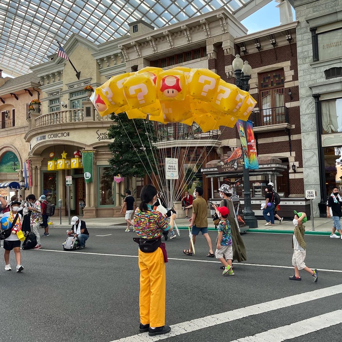 GabaJapan's tweet photo. Universal Studios Japan opened Super Nintendo World attraction last year, and it only takes 11 minutes to get there from Osaka station. All of the differently themed areas in the park make it so much fun! 🍄
#japan #universalstudios #SuperNintendoWorld #osaka https://t.co/j5jnVcrFCB