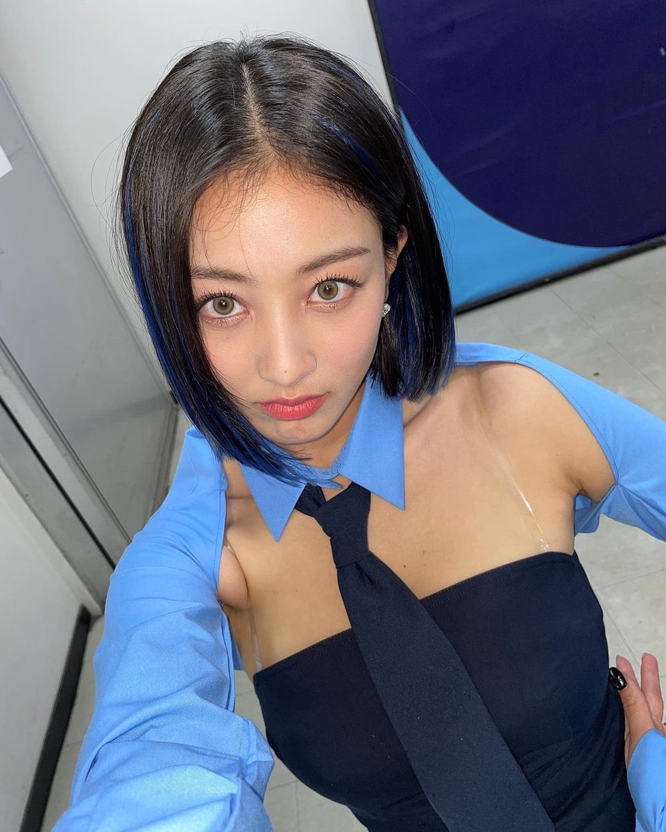 pinkdoggo29's tweet photo. 220904 🦄📸 (2) https://t.co/KbWlN2T6pD