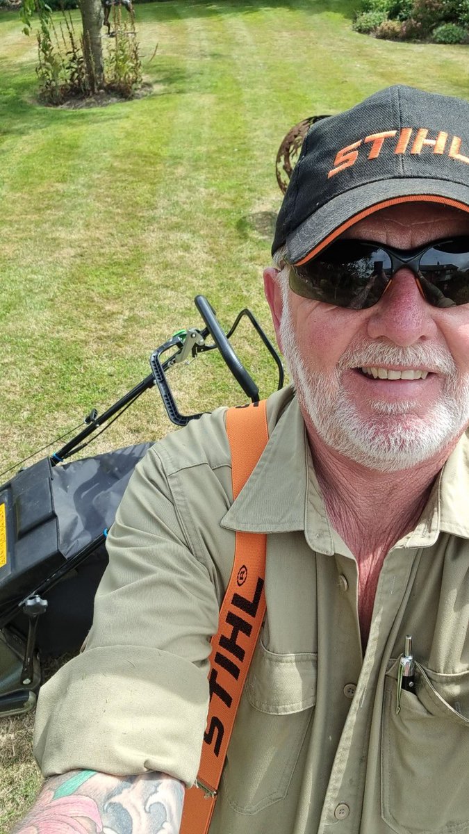 Grasshopper Lawns and Hedges, no job too small