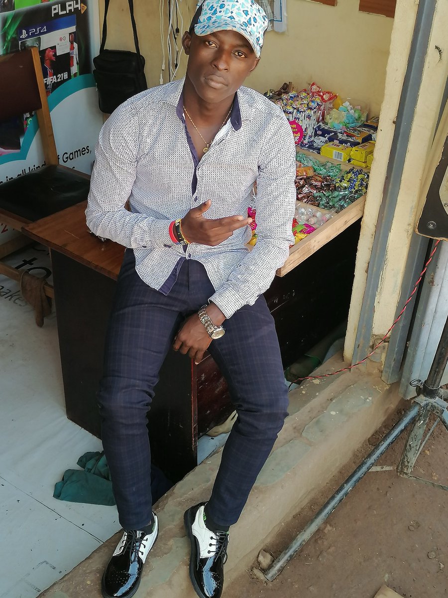 If you wanna succeed in life just be humble, patient, faithful, loving and the most important thing put #Jesus in your life
           #Jesuscares