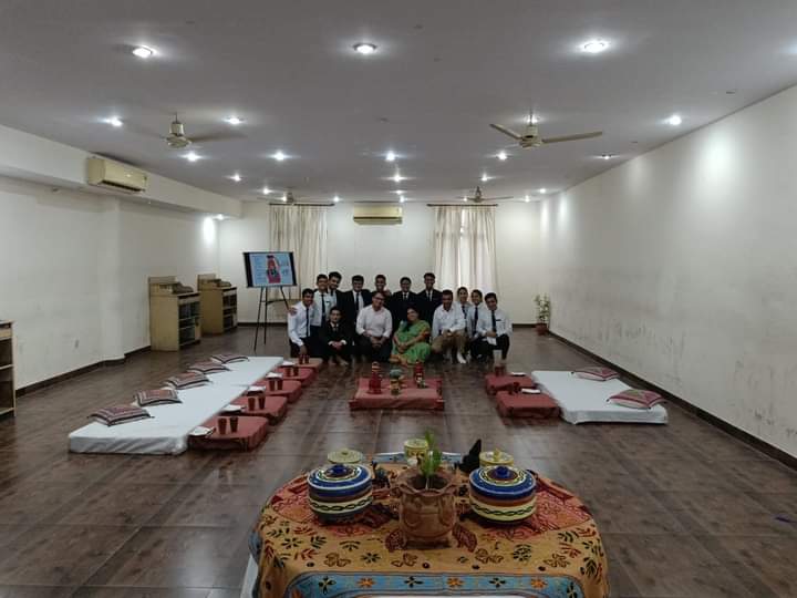 ITaramani's tweet image. Rajasthani Theme Lunch at IHM Jaipur. 
#studentsexchangeprogramme