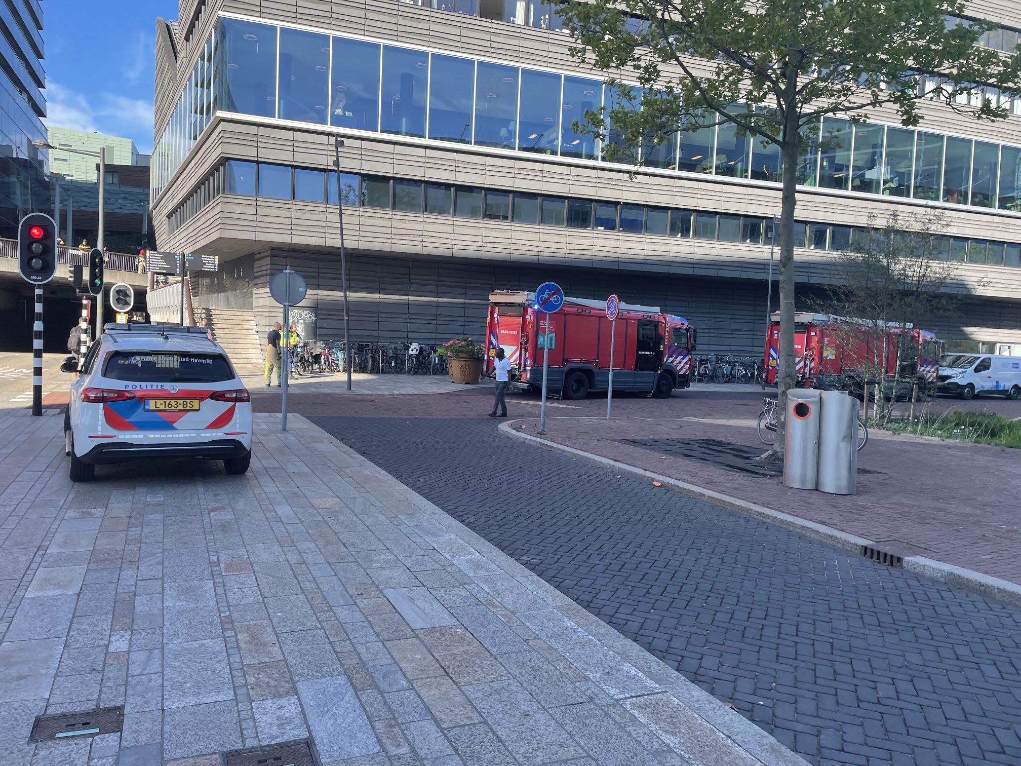 Bibliotheek in Almere Stad ontruimd vanwege brand