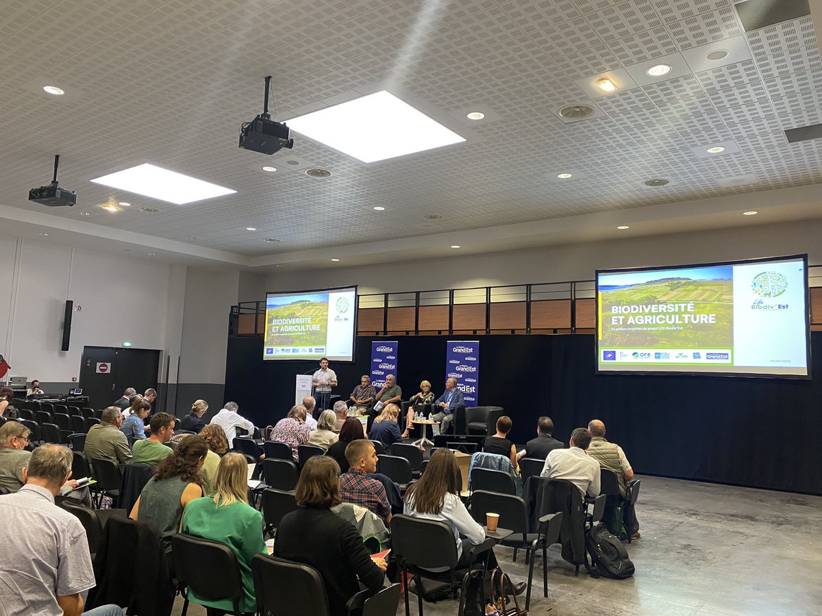 LifeBiodivEst's tweet photo. Nous étions hier à la @foiredechalons pour présenter les actions concrètes du @LifeBiodivEst sur les enjeux de la #Biodiversité et de l'#agriculture.

@regiongrandest @gaillot_p @JDesbrosse 
@cra_grandest @PnrLorraine 
#LIFE #mobilisons #actionsconcrètes https://t.co/sMj9GTNA2v