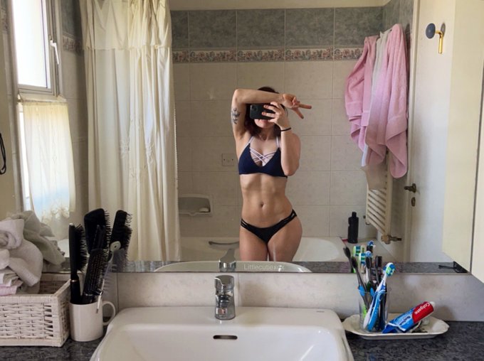 Beach day for ya girl https://t.co/2fenfY9jXk