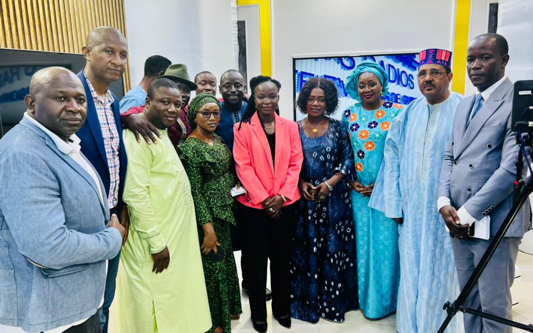 MeddGuinee's tweet photo. 🌳#MEDD🇬🇳
Pour la synergie des médias organisé par l'#URTELGUI, la MEDD @LLouopou est revenu sur les activités réalisées par son département sous sa direction et ses missions.
Campagne de reboisement 2022, contrôle de conformité environnementale et sociale ont été abordé en Kpèlè https://t.co/gKtq9vQ2fM