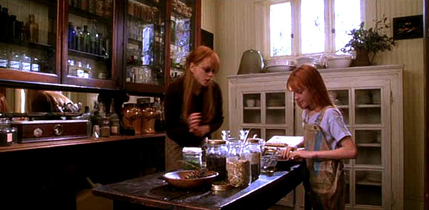 earthmuses's tweet photo. Practical Magic (1998) https://t.co/XrTDS9vNRU