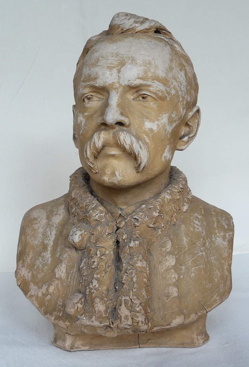 Urodził się 12 września 1872 roku w Zakopanem. 150 urodziny Wojciecha Brzegi to doskonała okazja do przypomnienia jego sylwetki.
Zapraszamy do Galerii Sztuki w willi Oksza 
11 września o godz. 17. 
Będzie tort, góralska muzyka i fragmenty jego zapisków czytane w gwarze góralskiej