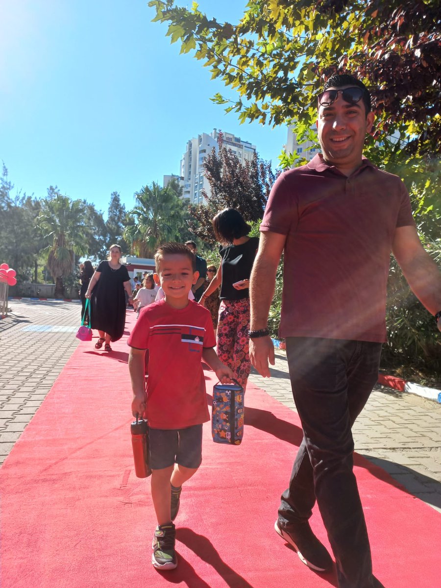 BKkarsiyaka's tweet photo. Sevgili 1.sınıf öğrencilerimiz, bağlanma temelli oryantasyon programımız ile okula merhaba dedi🎉🎈
#KAREM
#okulamerhabafestivali 
#okulauyum
#bahçeşehirkoleji
@ErkenCocukluk https://t.co/5qTmRTcX7k