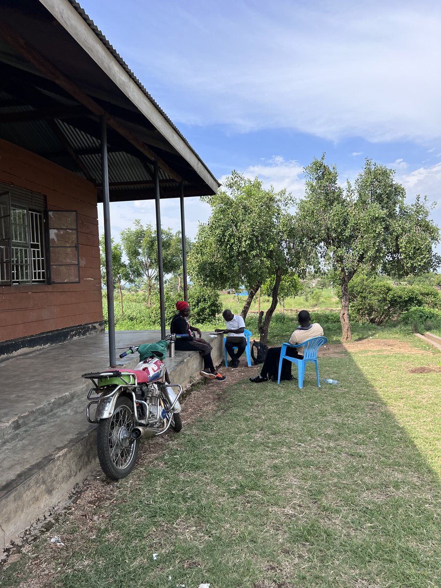 We are well on the way with our PM+A treatment cohort in Rhino camp 🇺🇬 This week facilitators are delivering PM+A sessions and research assistants are conducting interviews on PM+A implementation #CHANGE #alcoholmisuse #mentalhealth