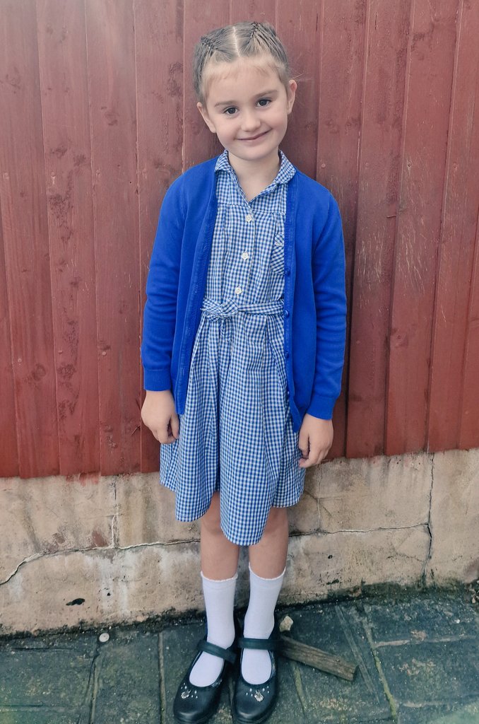 KateParsons1104's tweet photo. YEAR 2 she's coming for you... Are you ready @miss_easthope ?? #Giraffeclass
@SwingatePrimary https://t.co/I7wcCsp9uq