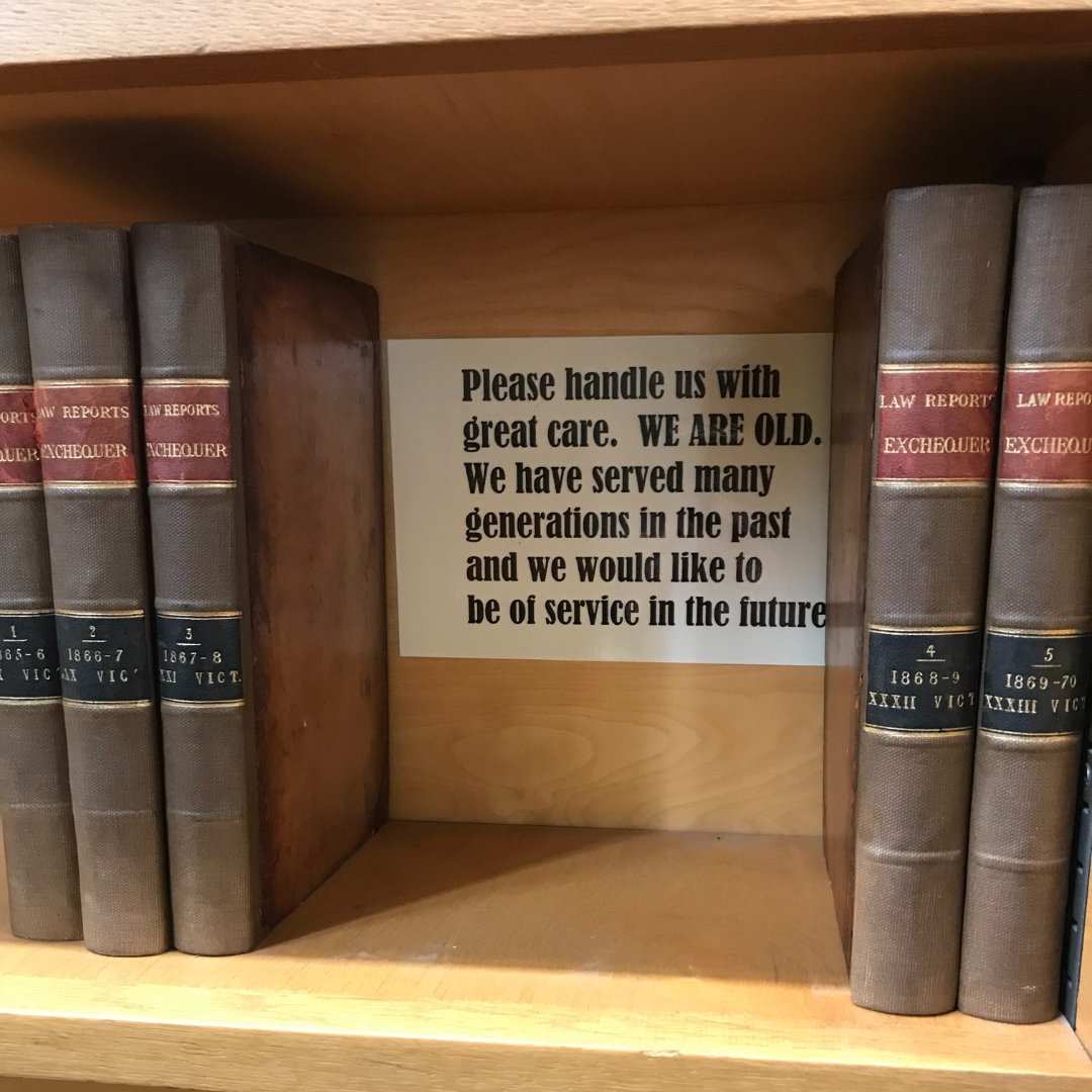 UniofOxford's tweet photo. An important hidden message in @StEdmundHall Library 👀

#NationalReadABookDay

📷 | @SEHLibrary https://t.co/sQR1KkL24A