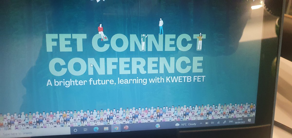 katrionaos's tweet photo. about to do my first keynote at the #fetconnect https://t.co/TgLzaFbreo