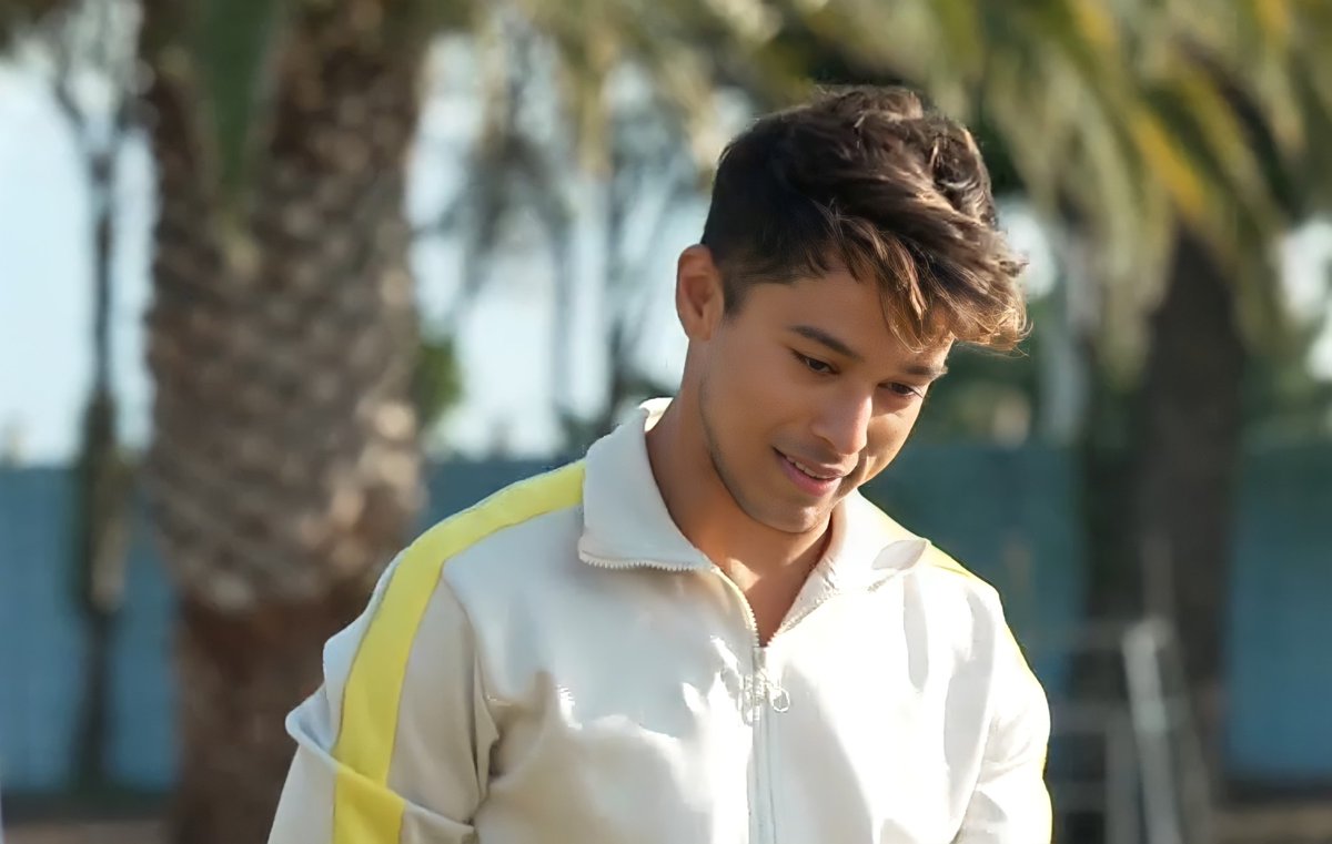 #PratikSehajpal looking So nice