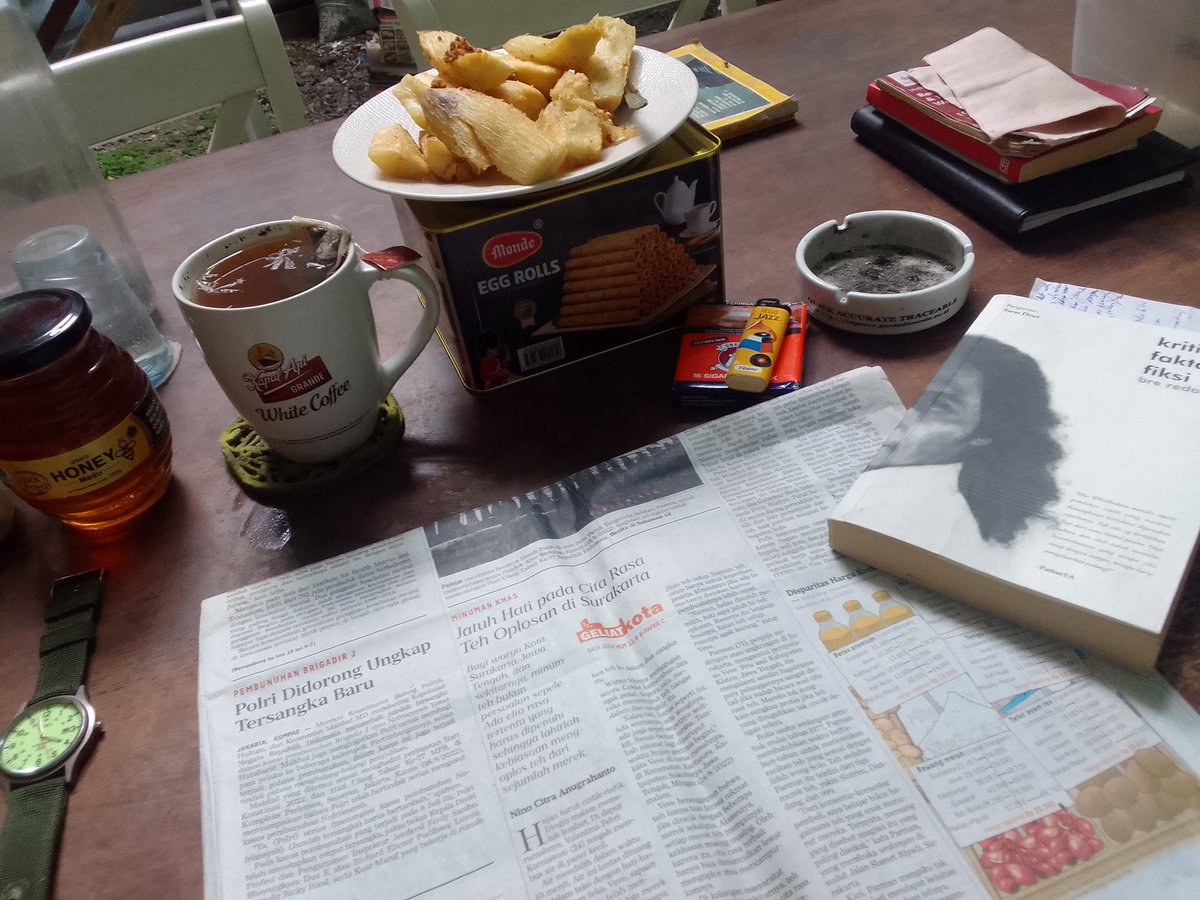 ridooetoro1's tweet image. Terstimulasi oleh liputan Mas @ninopalsu kala itu. Namun ini beda format. Bukan #nasgitel ..  sebatas #nasgicermon .. panas legi encer lemon ... hiks ... #ngomyangsonten🤭