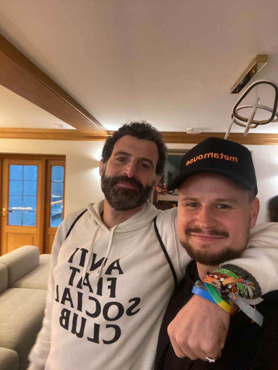 AlexanderSavy's tweet image. One of our Metamouse party guest was @Rikki6ixx from @bip_show Great person with great passion to make #btc more adopted. Ask him about his journey in El Salvador, amazing story. Pleasure to meet you, Riccardo