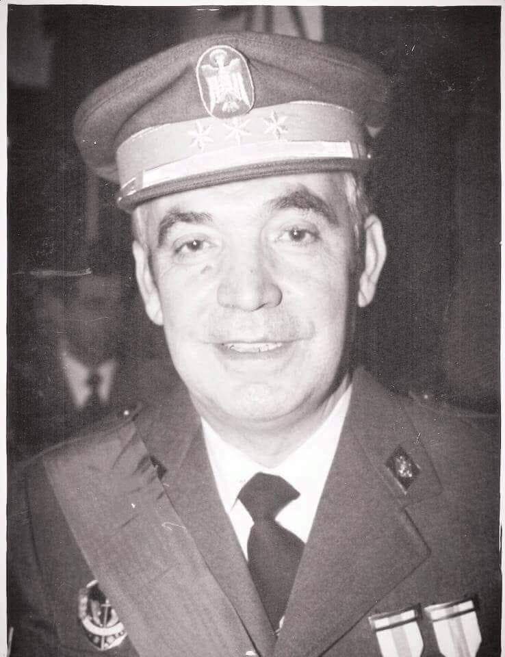 #TalDíaComoHoy nuestro querido compañero Fernando Altuna ♥️ estaría recordando a su padre, Basilio, asesinado por ETApm en 1980. Hoy lo hacemos por él.

Han pasado 42 años, no importa cuánto Fer, siempre le recordaremos.

También #Impune 

HILO ⤵️