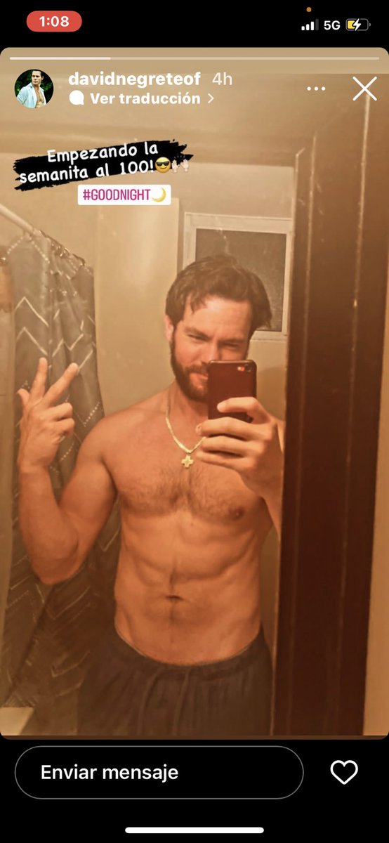 bett_leo_space's tweet photo. Hay dio mío que rico dio Mío chiquito bb a que hora sales por el pan #teamNegrete #LCDLF3 @TelemundoNews @Telemundo @EndemolShineBD mi fav para la casa de los famosos ♥️♥️ https://t.co/EX7oxb6ZmQ
