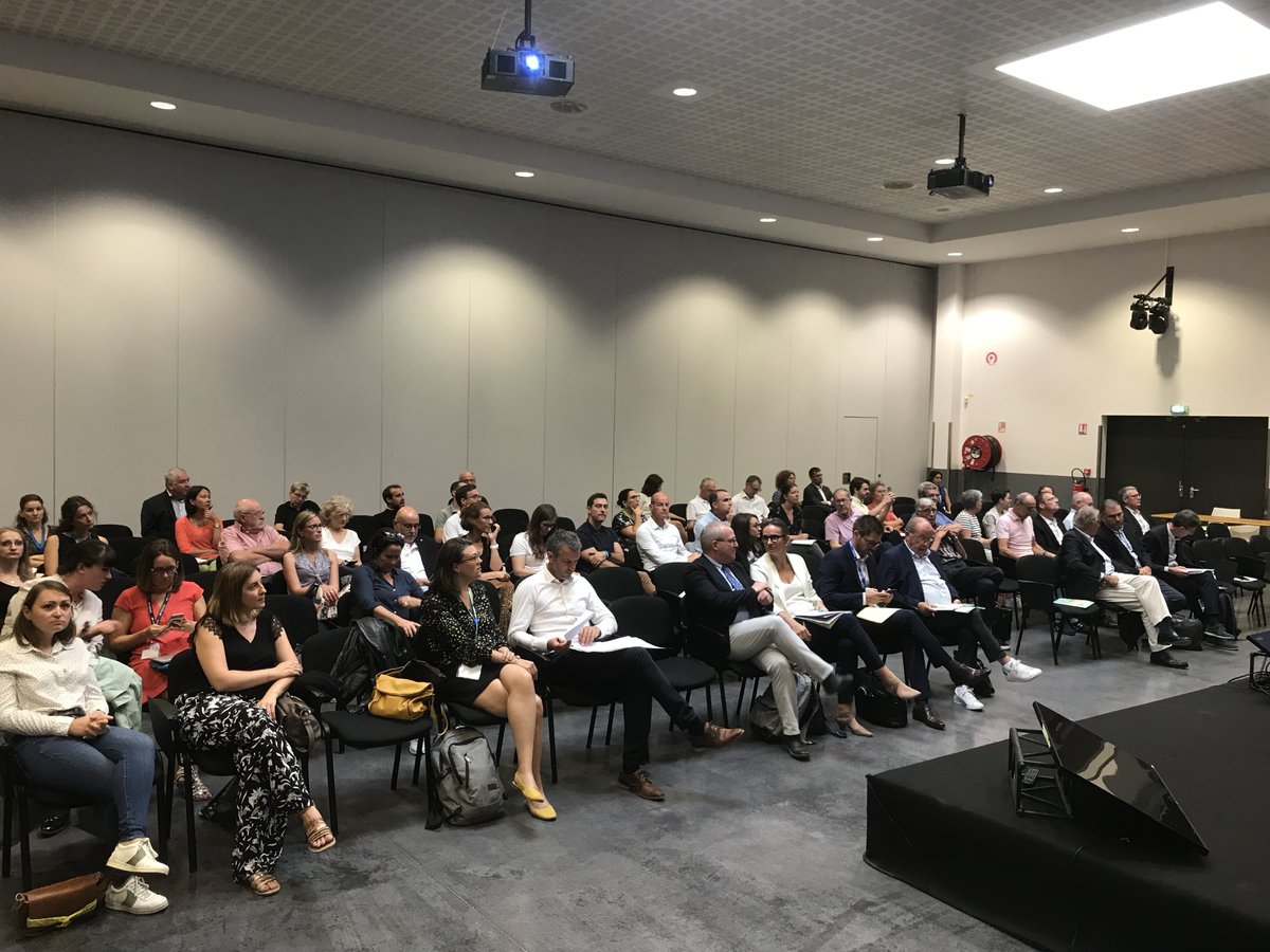 B4C_eu's tweet photo. 👀 En direct de la Matinée #B4C dédiée aux #biointrants en @regiongrandest avec la conférence sur les biointrants : Quelles réalités en région Grand Est ? Zoom sur 3 cultures impactantes en région : le blé, la vigne et la betterave https://t.co/y670CxGK4J
